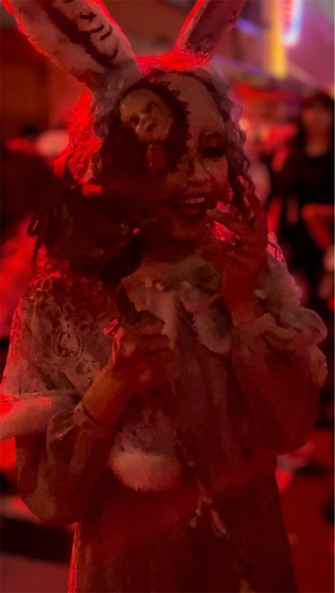 Hzsdx's tweet photo. 推しの🐇🧟‍♀️ちゃん今年も可愛い〜〜🥰 https://t.co/B83MPmtFes