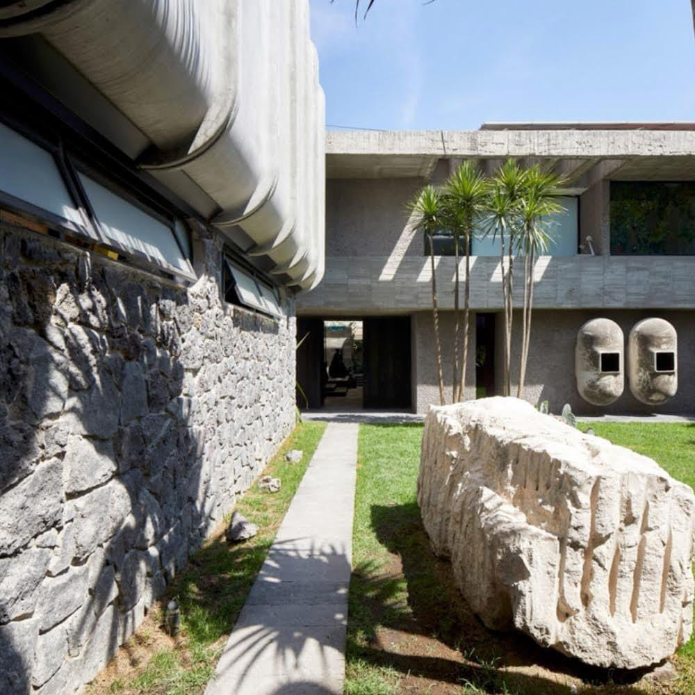 _UBISI's tweet photo. Casa Pedro Reyes and Carla Fernandez Mexico City https://t.co/WOahEXApaJ