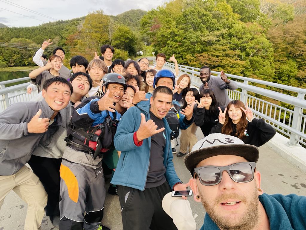 HOA_Rafting's tweet photo. ブリッジスウィング祭りが続いています😂飛びたい人、集まれ!
10月12日から14日の連休は、毎日開催予定!
#ブリッジスウィング #bridgeswing #日高町 #hidaka #バンジージャンプ https://t.co/7px3YvFT9G