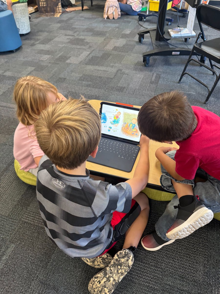 We loved meeting with our reading buddies to learn more about our new word of the month "Responsibility"! 4th graders enjoyed reading stories about responsibility to their Kindergarten buddies <a href="/PCSD_FV/">Fairview Elementary</a> <a href="/MissFraser_FV/">Miss. Fraser</a>