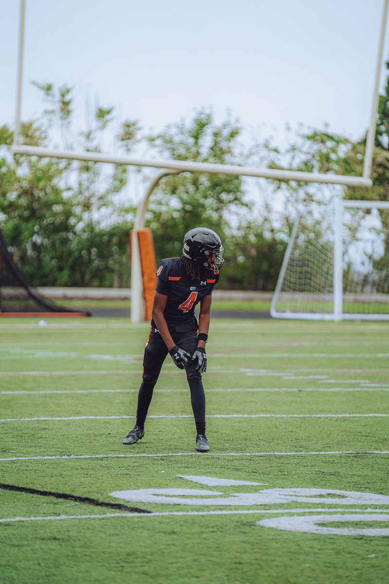 Mid Season Highlights‼️‼️
14 Rec, 250+ Receiving Yards, 3TDs 
(1 game missed) 
hudl.com/v/2Q2wN5