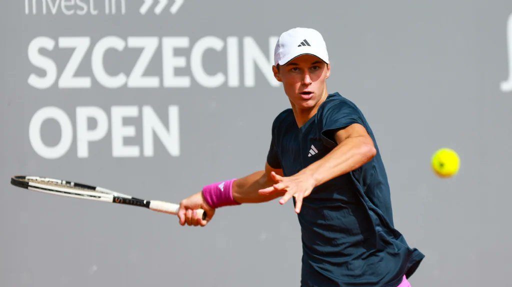 Tom Compayrot tweet media