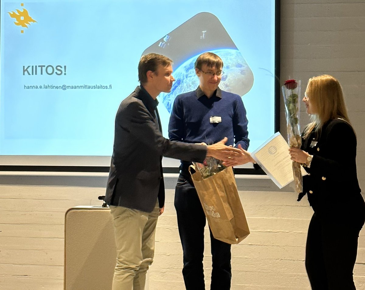 Petri Pellikka 🇫🇮 (@petripellikka) on Twitter photo Happy to be present when <a href="/hannalahtine/">Hanna Lahtinen</a> <a href="/GeoHelsinkiUni/">Geosciences and Geography, University of Helsinki</a> received <a href="/ProGISry/">ProGIS</a> MSc thesis reward about her thesis about interference of satellite navigation signal in Finnish landscapes. Congratulations! Thesis is available at hdl.handle.net/10138/575156 Happy to be present when <a href="/hannalahtine/">Hanna Lahtinen</a> <a href="/GeoHelsinkiUni/">Geosciences and Geography, University of Helsinki</a> received <a href="/ProGISry/">ProGIS</a> MSc thesis reward about her thesis about interference of satellite navigation signal in Finnish landscapes. Congratulations! Thesis is available at hdl.handle.net/10138/575156