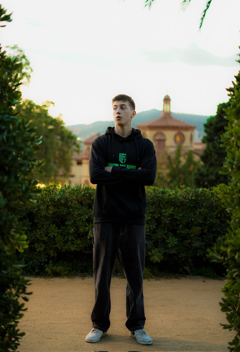 ¡DROP EXCLUSIVO - SUDADERAS SFL OLYMPUS! ⚡💚

Una única semana para pedir tu sudadera limitada

1. Primera tanda: 20€
2. Segunda tanda: 25€
3. Última tanda: 30€

Para la reserva, contactad con nosotros por DM

¡No te quedes sin la tuya! 👀

#SFLBattles 🧡 #BringTheGods 💚⚡