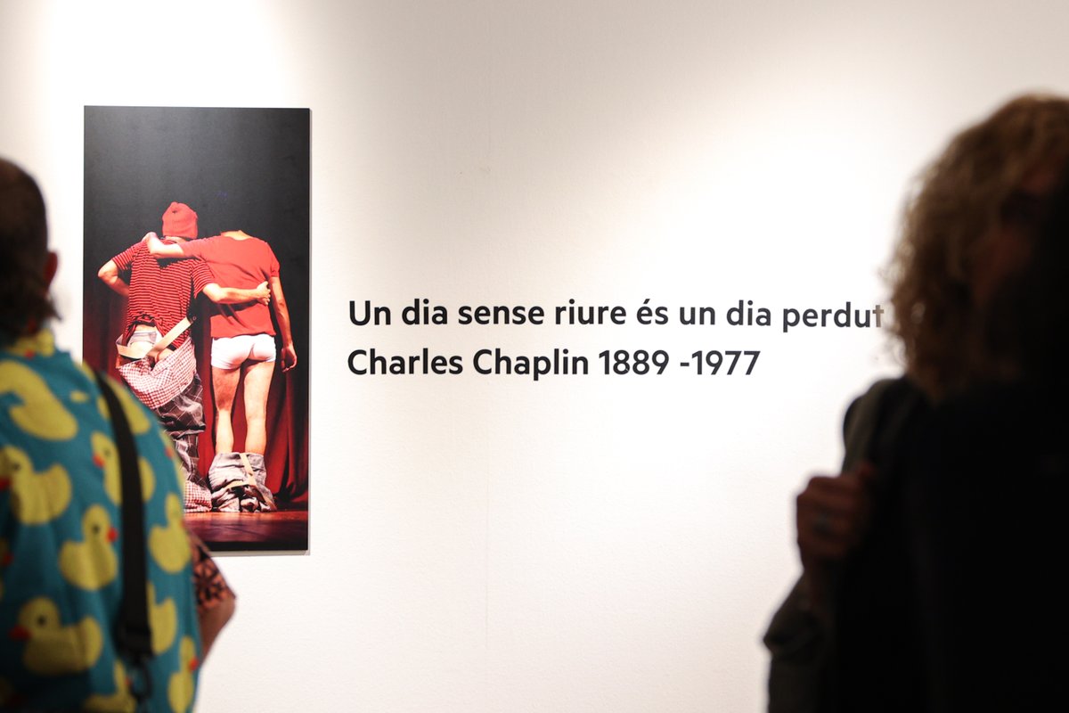 📸 Dijous passat es va inaugurar l'exposició fotogràfica "Pallass@s i punt" al Castell de Cornellà.

Un recull d'imatges de <a href="/Guillemfotograf/">Guillemfotografs</a> per celebrar els 40 anys del Festival Internacional de Pallassos de Cornellà 🤡🎂

Podeu visitar-la fins al 27 d'octubre!