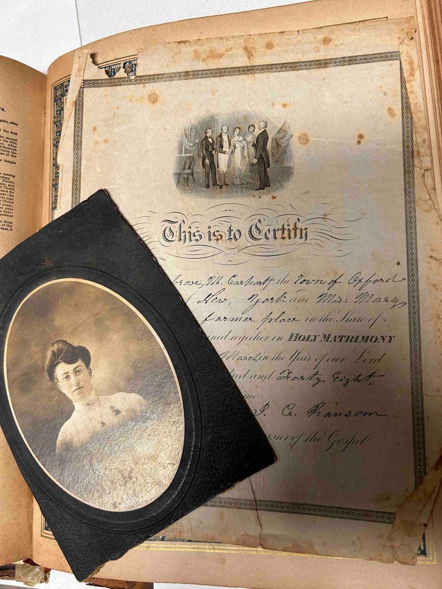 biblerescue's tweet photo. Letters, photos, newspaper clippings, handwritten family history - the family Bible can be a treasure trove of priceless genealogy. See if we have your family Bible https://t.co/WAPXWzQmET #BibleRescue https://t.co/AeGOZ5qmPl