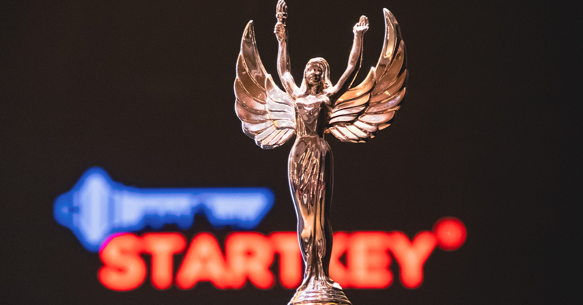 StartkeyEmlak's tweet photo. Sevgili Startkey Profesyonelleri "Eylül" ayı ve ''III. Çeyrek'' ciro şampiyonlarımız web sitemizde yayınlanmıştır. 📣
Detaylı bilgi için web sitemizi ziyaret edebilirsiniz. 
❤️💙
https://t.co/490vK1PEvj https://t.co/B14qkRyND8