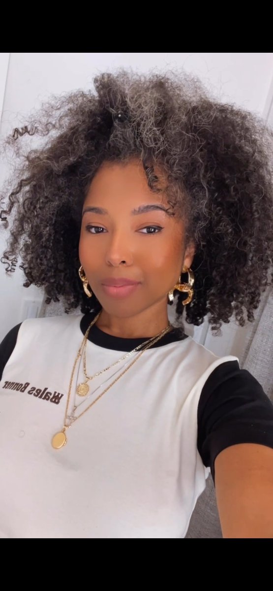 thebellabrand's tweet image. I’ve never had a wash and go I’ve even remotely liked before now. I’m definitely a Cécred believer and fan. Y’all should go buy Giselle’s products 😭🙌🏽
