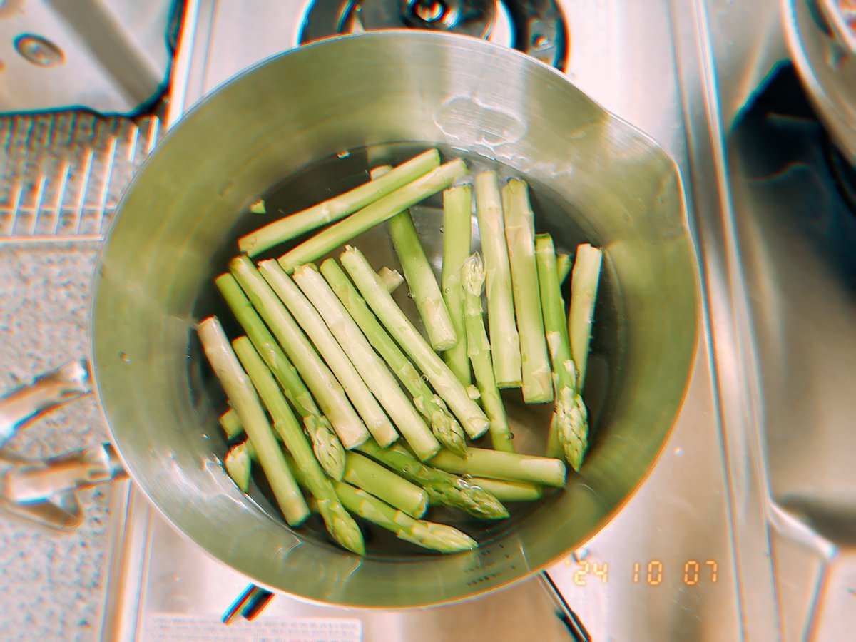 DrewVanilla_'s tweet image. 퇴근 직 후 저녁 요리 &amp;lt;소불고기 1.2kg+마늘+대파 한 단 투척&amp;gt;+&amp;lt;스팀 아스파라거스&amp;gt;+&amp;lt;양송이 버섯+코코넛 오일&amp;gt;에 구워서 &amp;lt;엄마 깻잎+멸치&amp;gt;얹어서 실로 오랜만에 한식 즐겼다🥹💖🫶 #율쪽이 #3hrstudysessiondone ✔️ #육퇴 비로소 진짜 퇴근🫢 #백투독서 #MondayDrew