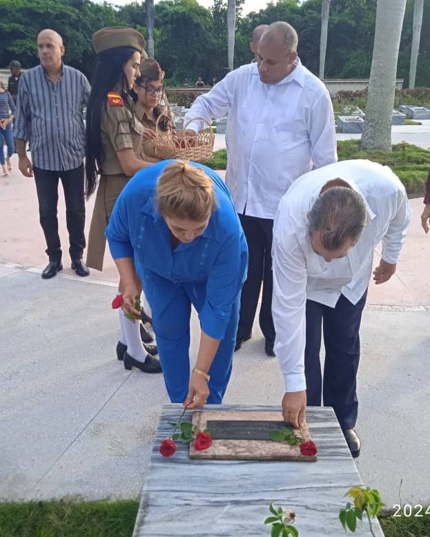 CarmenGonz80564's tweet photo. Construcción del segundo frente Oriental. Orgullo para el país.
#CubaV https://t.co/0RwFwLSxK8
