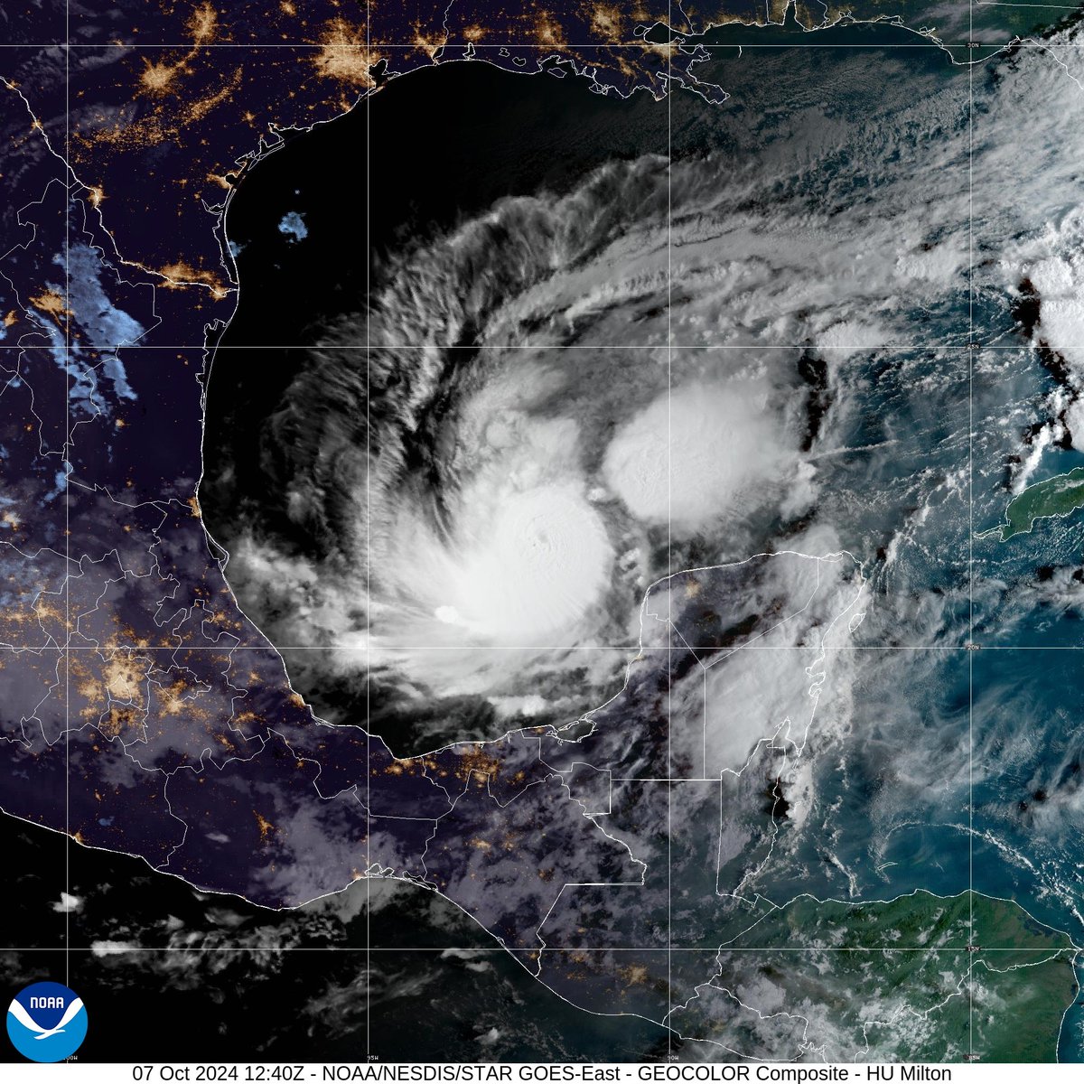 tlstar_Q's tweet photo. 8:05 AM CDT Monday Update: Milton rapidly intensifies into a category 4 hurricane.  The maximum sustained winds have now increased to 150 mph (240 km/h) and the minimum pressure has fallen to 940 mb.#HurricaneMilton  #Category4  #Cat4 https://t.co/xF984tHoV1