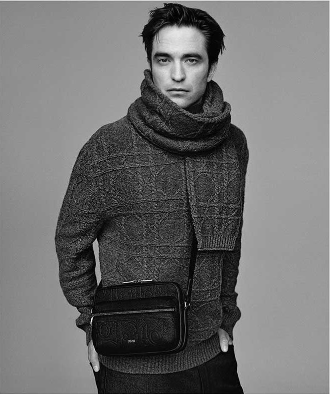 JustRPattinson's tweet image. Dior the gift that keeps on giving 
🔥🔥🔥🔥