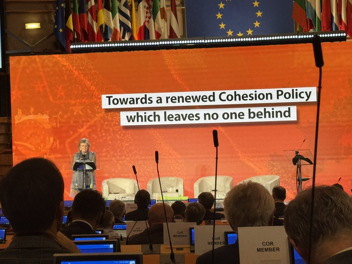 BerendJanJoris's tweet photo. Namens de @8RHK_ en @EuregioDNL aanwezig bij de opening van de #EURegionsWeek in het @Europarl_EN 
Krachtig verhaal van eurocommissaris @ElisaFerreiraEC over het belang van Cohesiepolitiek voor de regio’s. 🇪🇺 https://t.co/SBPskbh2PR