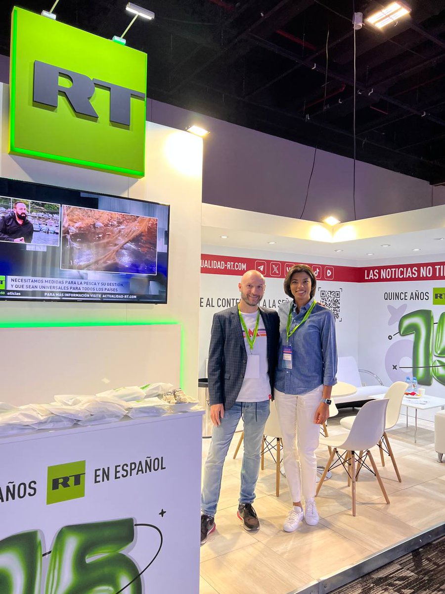 ¡Estamos en Buenos Aires! RT en Español participa en una feria de canales de TV y cableoperadoras, para profesionales del sector, en el hotel Hilton. Hoy lunes y mañana martes 😃

¡Comenta, comparte y suscríbete a <a href="/ahilesvainfo/">¡Ahí les va!</a> !