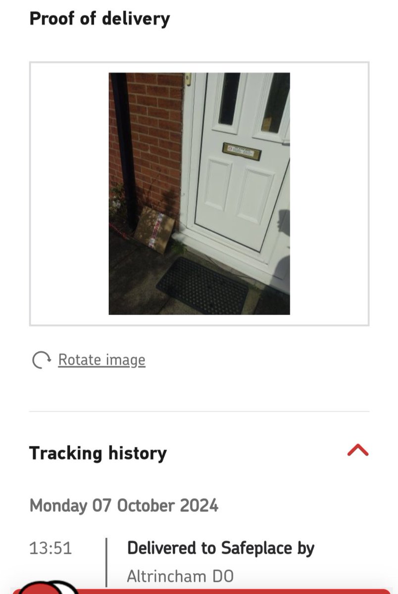 BWri25's tweet photo. Tell me @RoyalMail doesn't understand the definition of a safe place without telling me... https://t.co/mYZoKoNvIk
