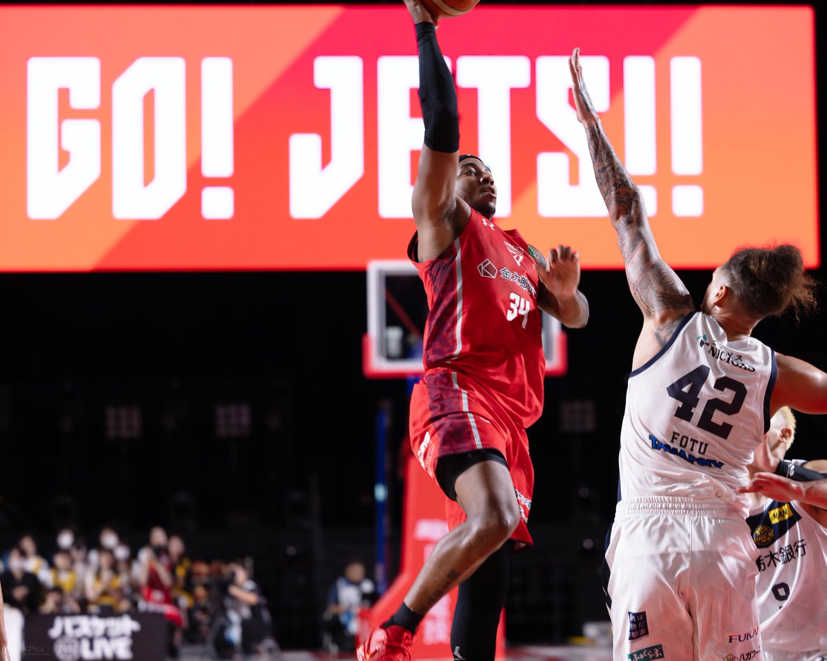 basketN4K's tweet image. 24.10.06 千葉J vs 宇都宮B

『GO! JETS!! GO! Chris!!! 』

#千葉ジェッツ
#ChristopherSmith
#クリストファー・スミス