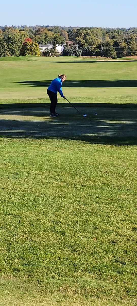 Charlotte getting us started in beautiful Byron for our sectional round. Let's go girls!