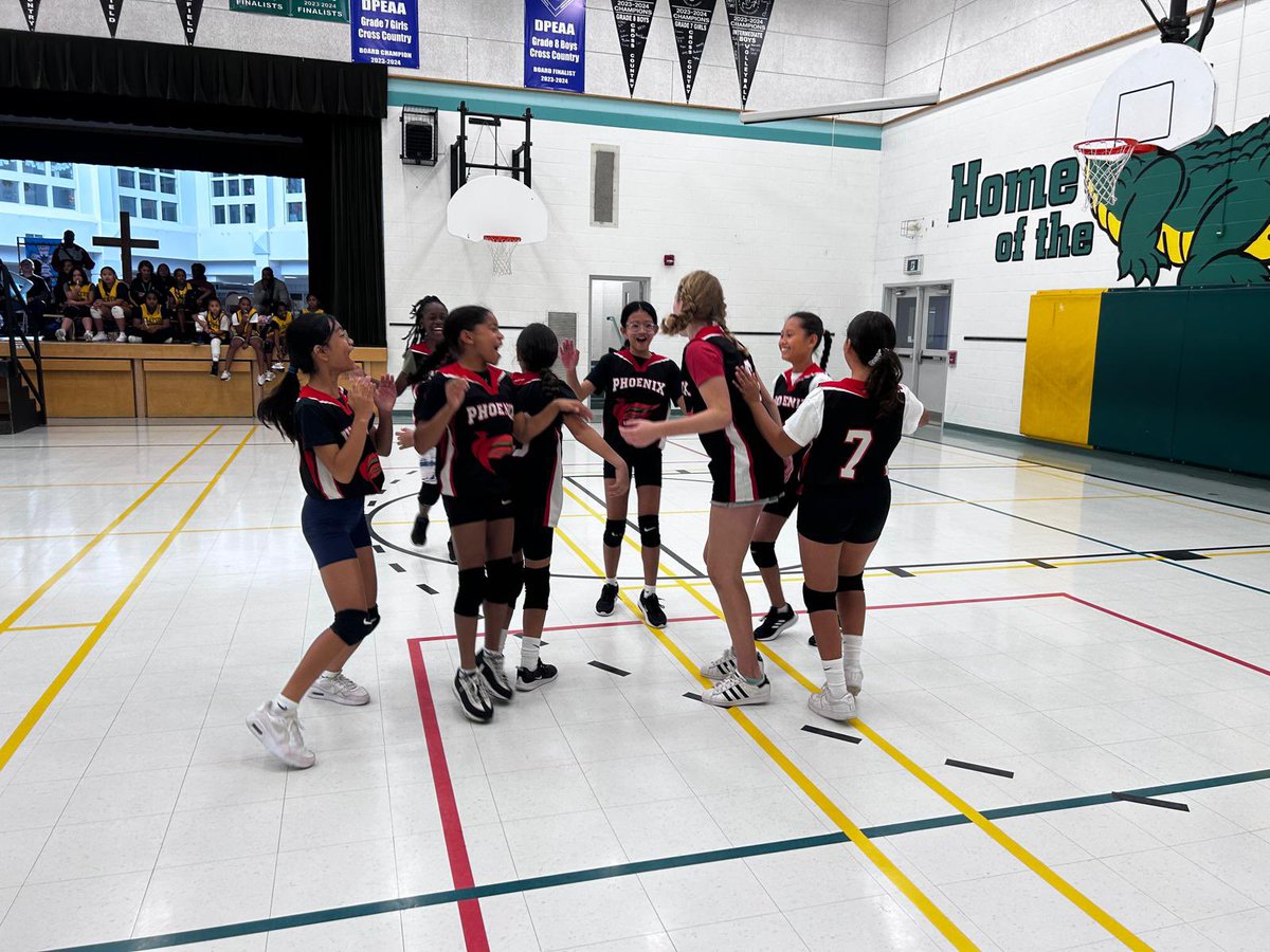 The girls are in action today for their mini tournament.  Go 🐦‍🔥