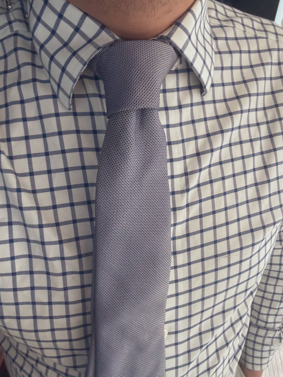 SubSuited4U's tweet photo. Time for a poll, on day 7 of #Locktober, I hear from my followers on which version of today’s outfit you prefer. Love this dress shirt but I find it difficult to match a good tie with it but also on the flip side this shirts great without one. Thoughts? #SuitingUpTogether https://t.co/O7NqVwXYri