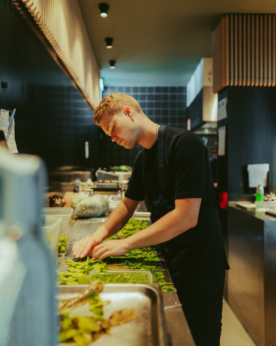✨ Alongside Michelin stars, Green Stars are awarded to restaurants prioritizing sustainability! 🌿 This year, 8 restaurants earned a Green Star. Congrats to all chefs and teams making a difference through food. 👏 

See the full list here: guide.michelin.com 

📸 @mereltuk