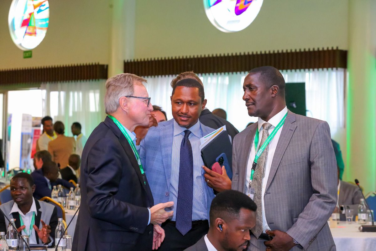 DRSKenya's tweet image. CRA @burugu_j urged action at #HEC2024: in Nairobi and pushed for green energy solutions in the Kenyan refugee camps. Let’s work together with @UNITAR and @GlobalPlatform4Action to create a sustainable future for all. @EnergyGPA #HumanitarianEnergy #ClimateAction #Refugees