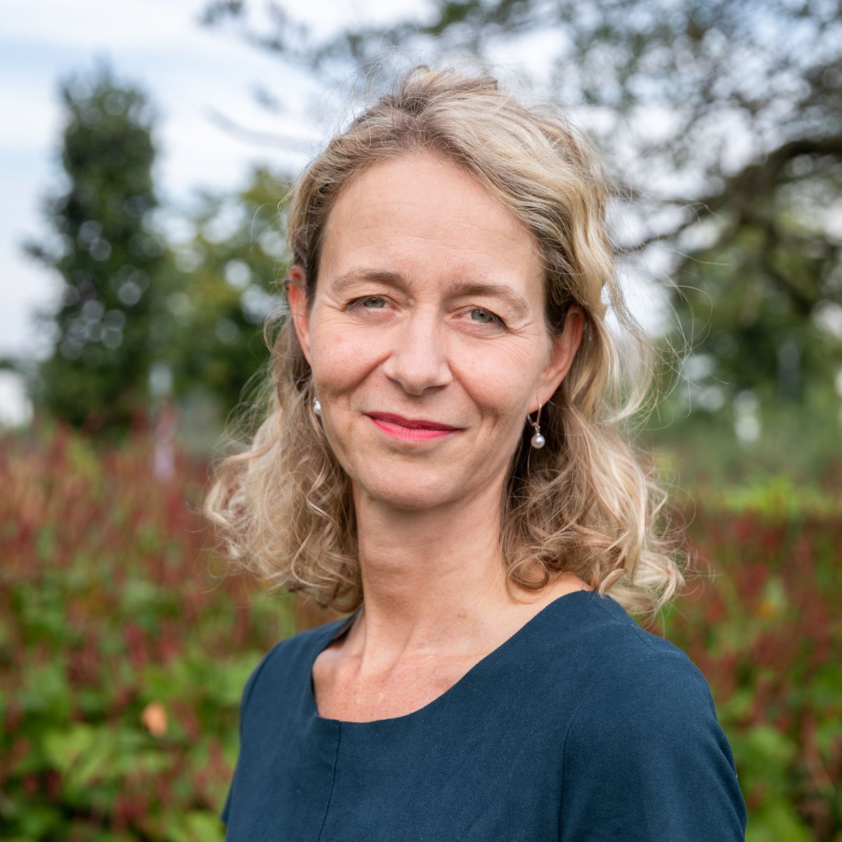 #NIEUWS Het Bestuur <a href="/bhicarchief/">BHIC</a> maakt vandaag bekend dat Ivka Orbon (53) per 1 januari 2025 is benoemd tot nieuwe directeur van het Brabants Historisch Informatie Centrum (BHIC) in ’s-Hertogenbosch. 👉 ow.ly/ar4V50TFLjP