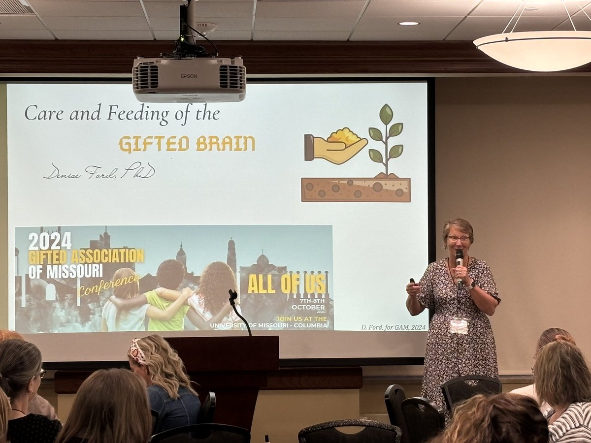 Heather Tomicich tweet media