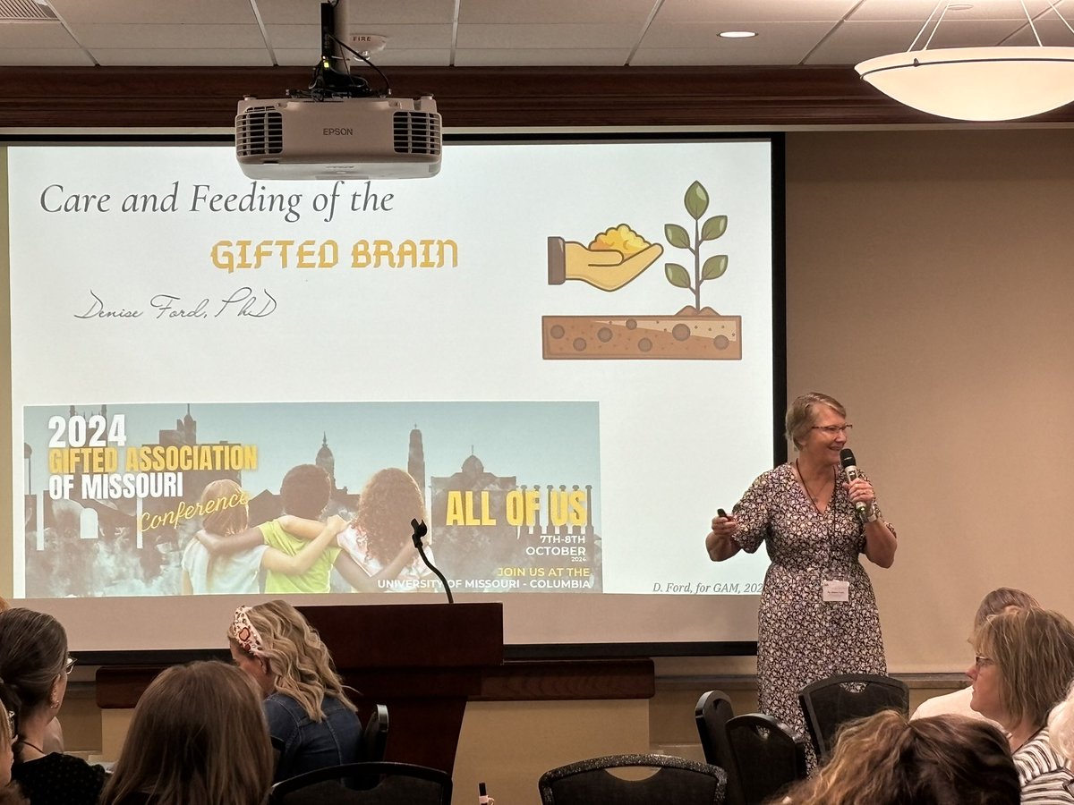 Heather Tomicich tweet media