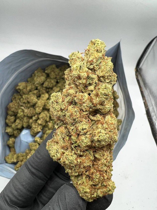 mikelbricks420 (@mikelbricks420) on Twitter photo 