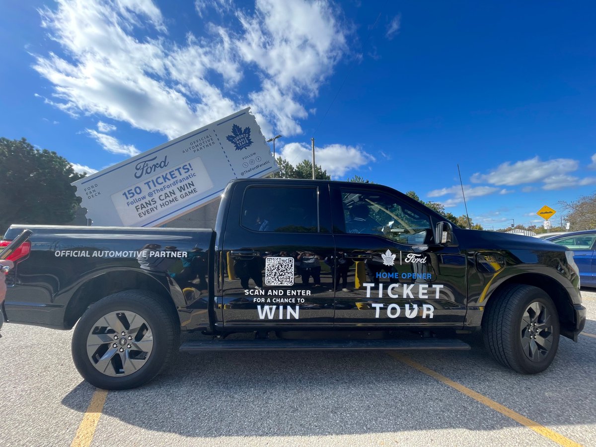 eddy1519_'s tweet photo. @TheFordFANatic Spotted the truck at the Aud but couldn’t stick around to play #FordFanPower https://t.co/xM9YhuCI5T