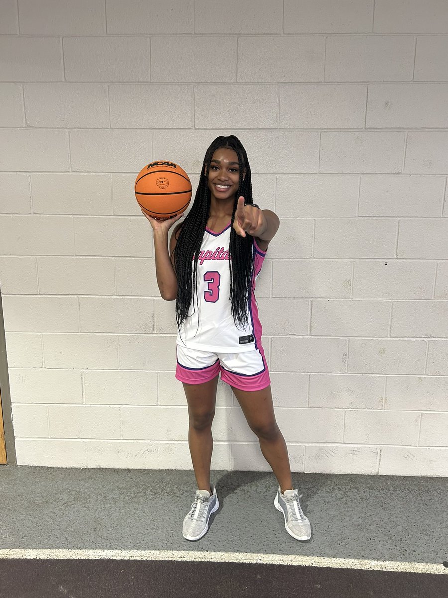 dekotahhh's tweet photo. Thank you @CapitalWBB for the amazing visit and offer! 💜🩶 https://t.co/0ghur5KIRX
