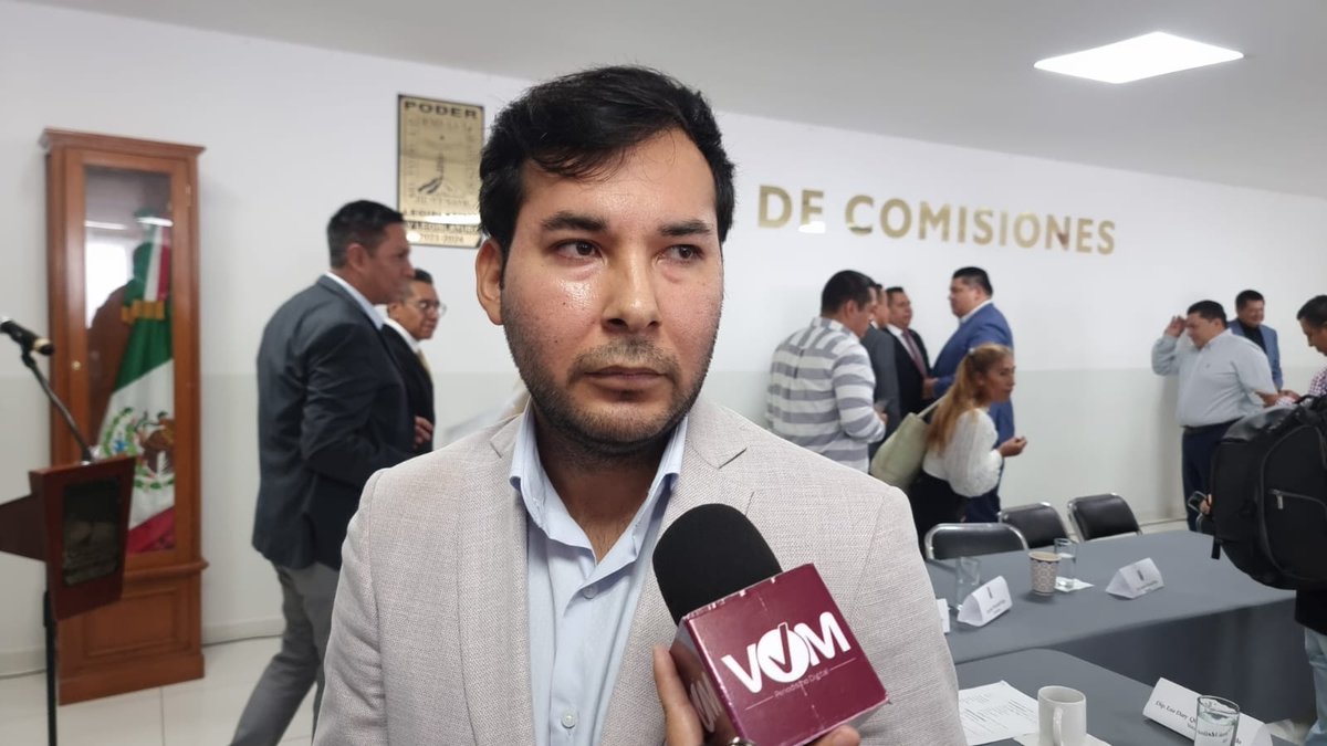 DIPUTADO ABARCA PIDE AL GOBIERNO INCLUIR A TODOS LOS ACTORES EN MESAS DE SEGURIDAD

El diputado local del Partido Acción Nacional (<a href="/panmorelos_/">Acción Nacional Morelos</a>), <a href="/GerardoAbarca_/">Gerardo Ábarca Peña</a> , integrante de la Comisión de Seguridad del <a href="/MorelosCongreso/">H. Congreso del Estado de Morelos</a>, hizo un llamado al gobierno de <a href="/margarita_gs/">Margarita González Saravia</a> para que