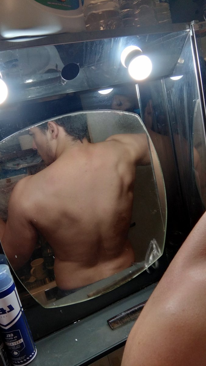 askiland's tweet image. 