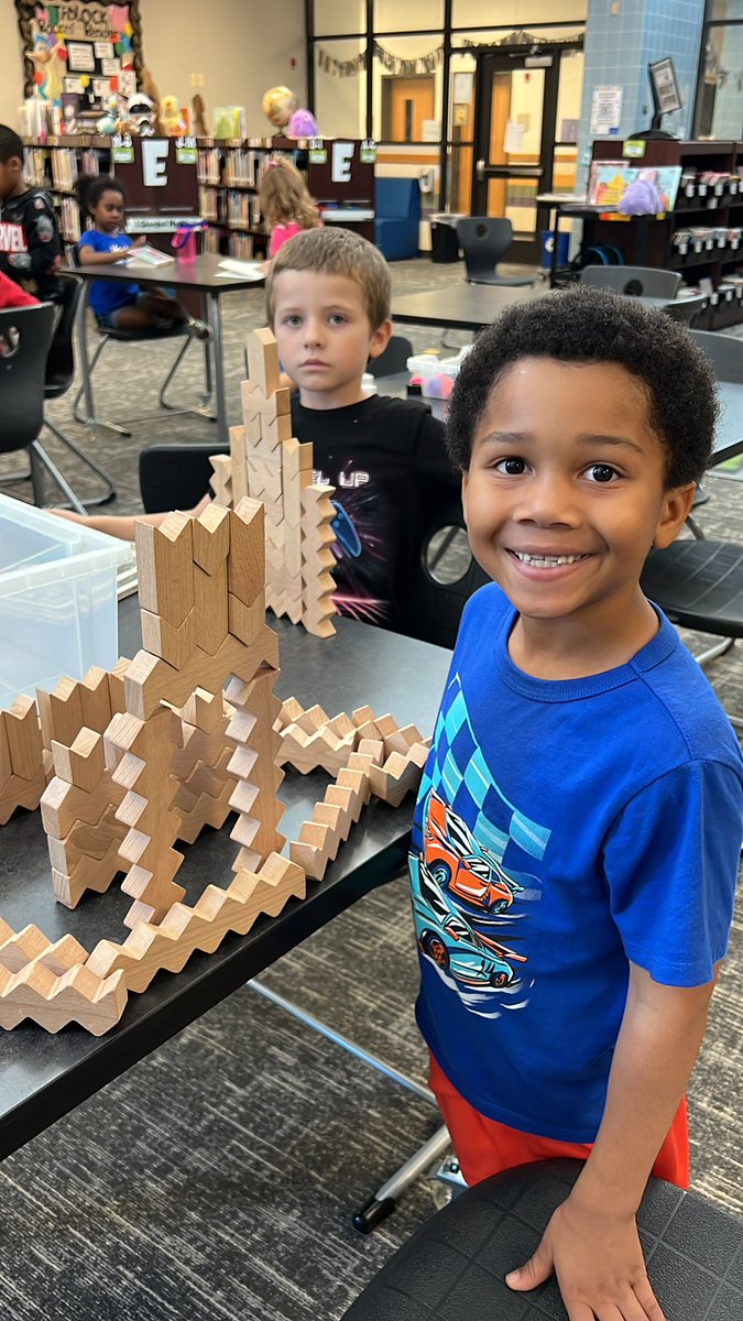 TowleReaders tweet media