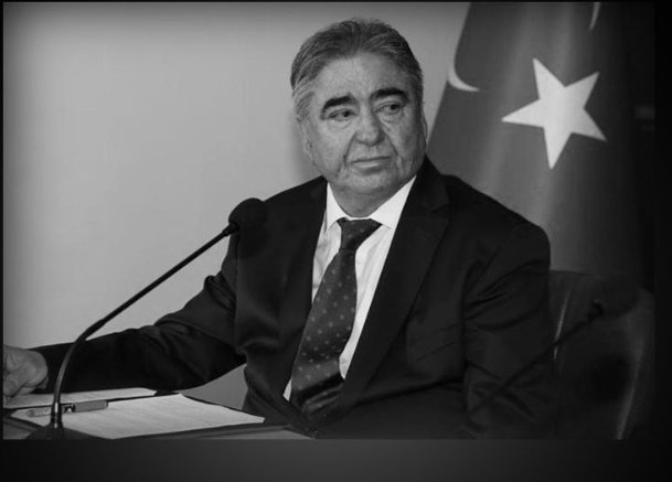 Meslek hayatımda özel bir yeri olan, 17 yıl önce meslek hayatımın ilk işini yapmam için fırsat veren, şahsıma her daim önemli nasihatlarda bulunan Meltem Kimya'nın sahibi Hulusi Şahin ağabeyim Hakk'a yürüdü, Rabb'im rahmetiyle muamele eylesin,mekanı cennet olsun,
Ruhuna El Fatiha