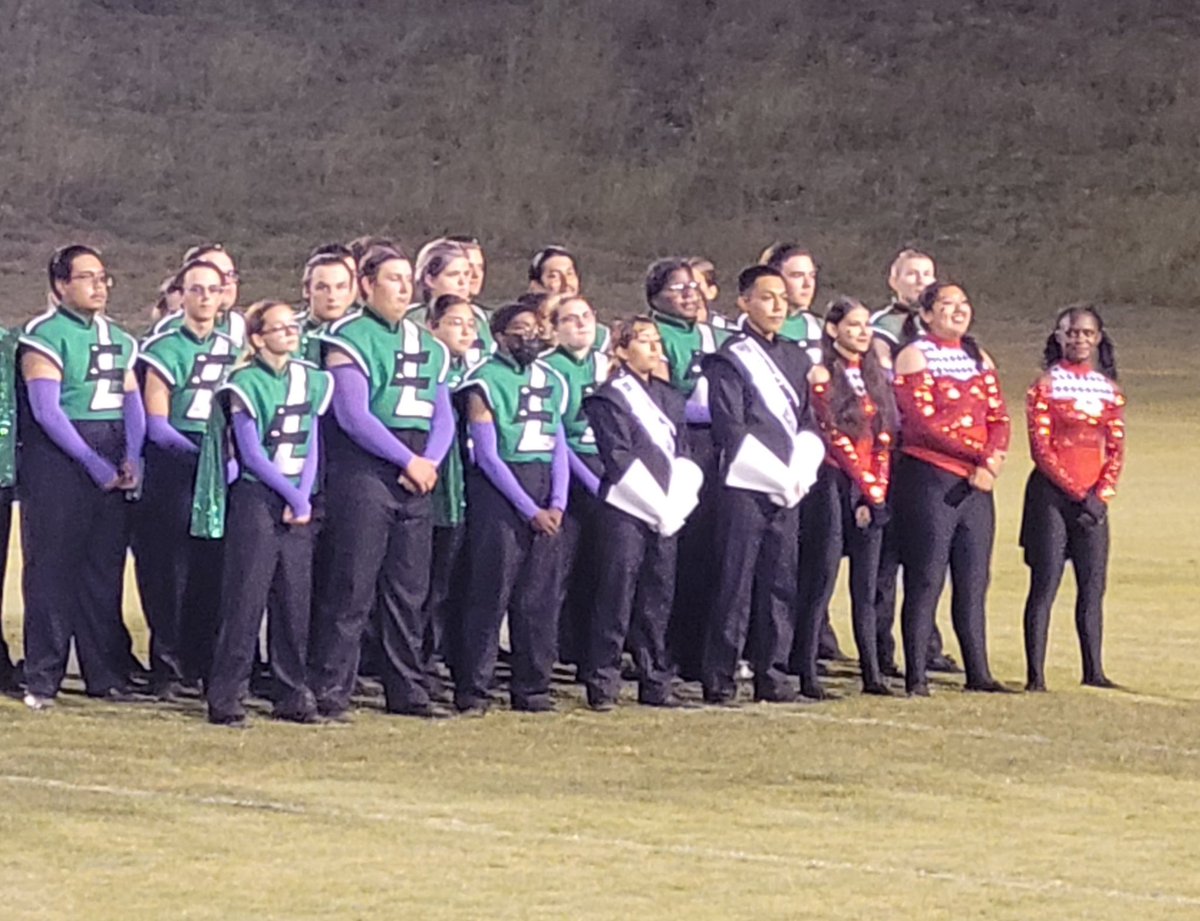 DCSeNews's tweet photo. The Lake Cormorant High School Band showed out at the Pirate Classic in Winfield, AL this weekend. They received all superior ratings, all 1s, won the 4A division, and were Overall Big Band Grand Champions. Congratulations, LCHS Band! @LCHSGators #BeTheStandard #TeamDCS https://t.co/xrF9iABThY