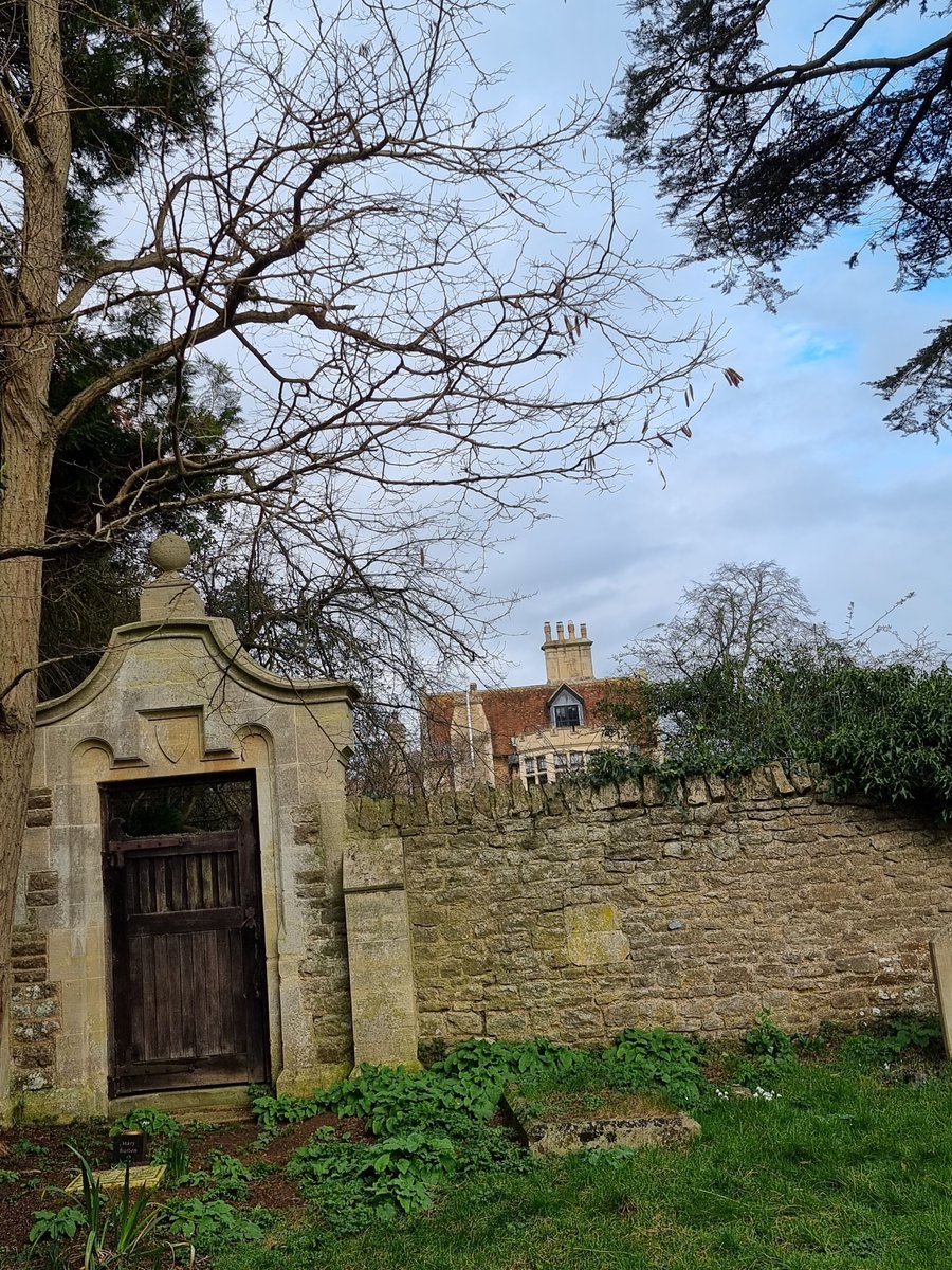 #slowhorses The graveyard in the lovely village of Clifton Hampden in Episode 4. The huge mansion just visible at the back of the graveyard is the home of - Kate Bush!!