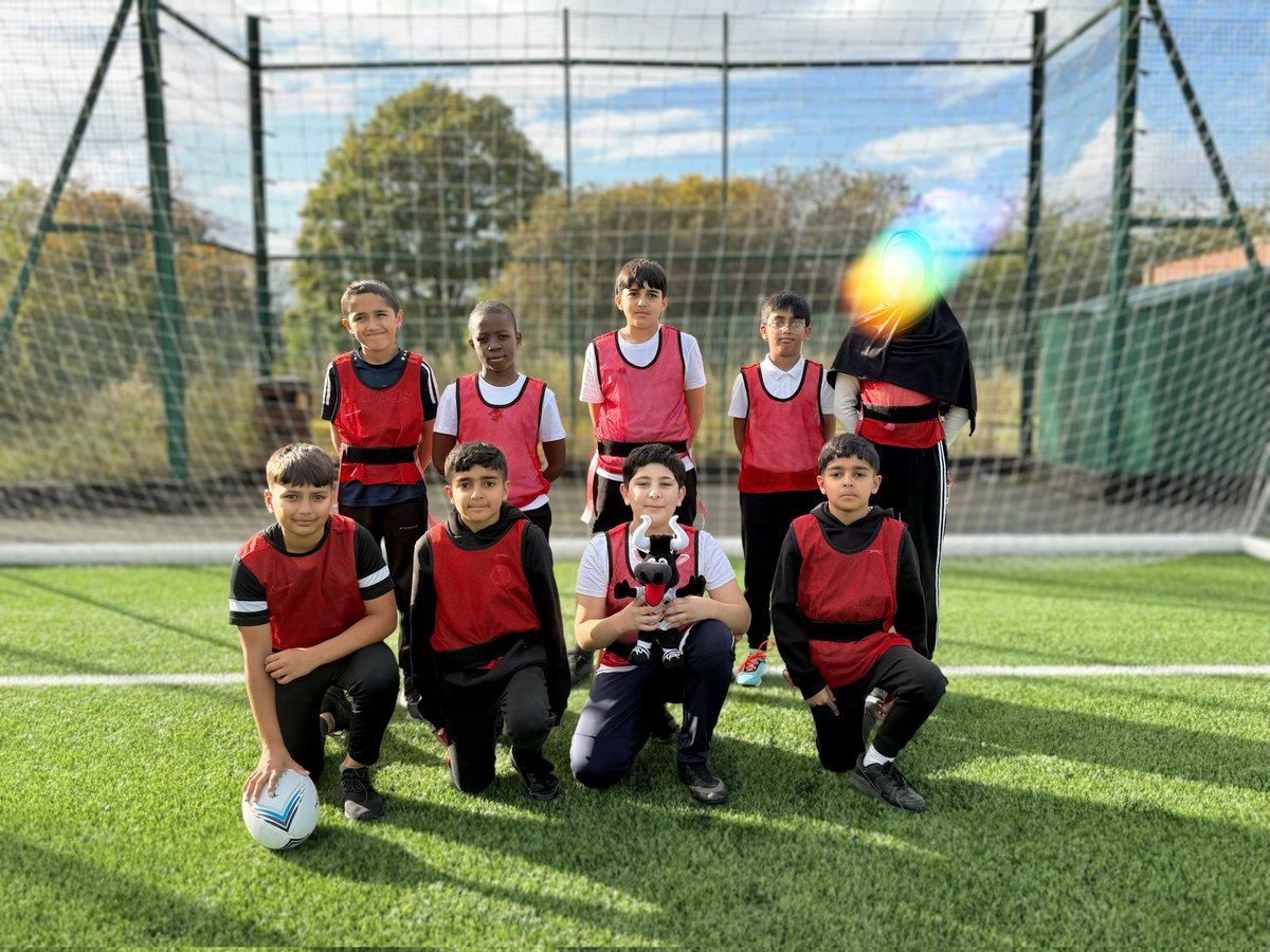 BarkerendPLA's tweet photo. A HUGE well done to our Y5/Y6 Tag Rugby team. They all emulated the Star Values throughout the competition and gave it their all. We look forward to hearing the results tomorrow. #WeAreStar #teamwork https://t.co/vhvtfbAVIA