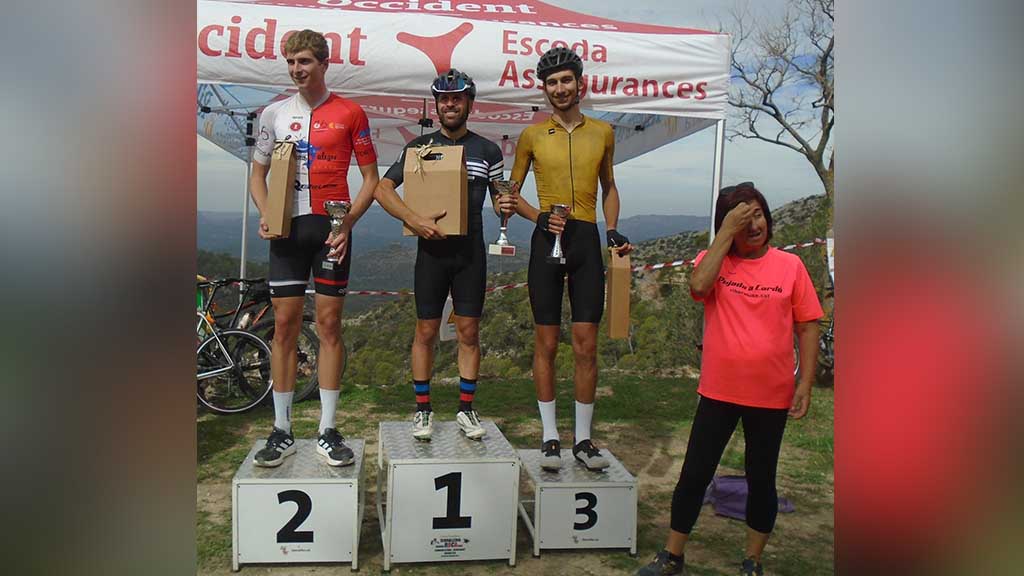 Ebresports1's tweet photo. 🏆🥇🚴‍♂️ Lluís Civit inscriu el seu nom en el palmarès de guanyadors de la tradicional Pujada de Cardó

▶ LA NOTÍCIA: https://t.co/V0o9USbsAW

@ciclismecat @riberabike @QuerolRaul @esportcat @JoanBarbera7 #Rasquera #TerresdelEbre https://t.co/AmJrZuWl7I