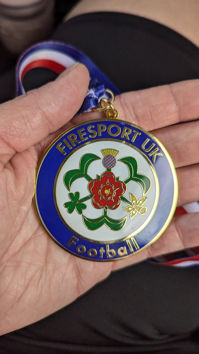 Kelly Ronson tweet media