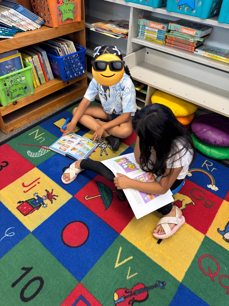 Purposeful UA in 2nd grade🌟 Students were collaborating &amp; creating during their reading centers. Shout out to Ms. Ruiz for her hard work in planning &amp; setting expectations during small groups! #teamWAYSIDE #teamBCSD