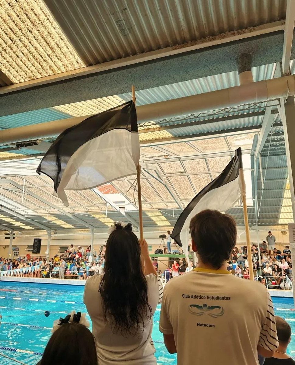 NATACION | Subcampeones Entrerrianos 2024 

Nuestros nadadores participaron del Entrerriano de Natación obteniendo grandes resultados individuales, y nos posicionaron como el segundo mejor club de Entre Ríos!

Gracias por representarnos con tanto orgullo y compromiso 🖤🤍