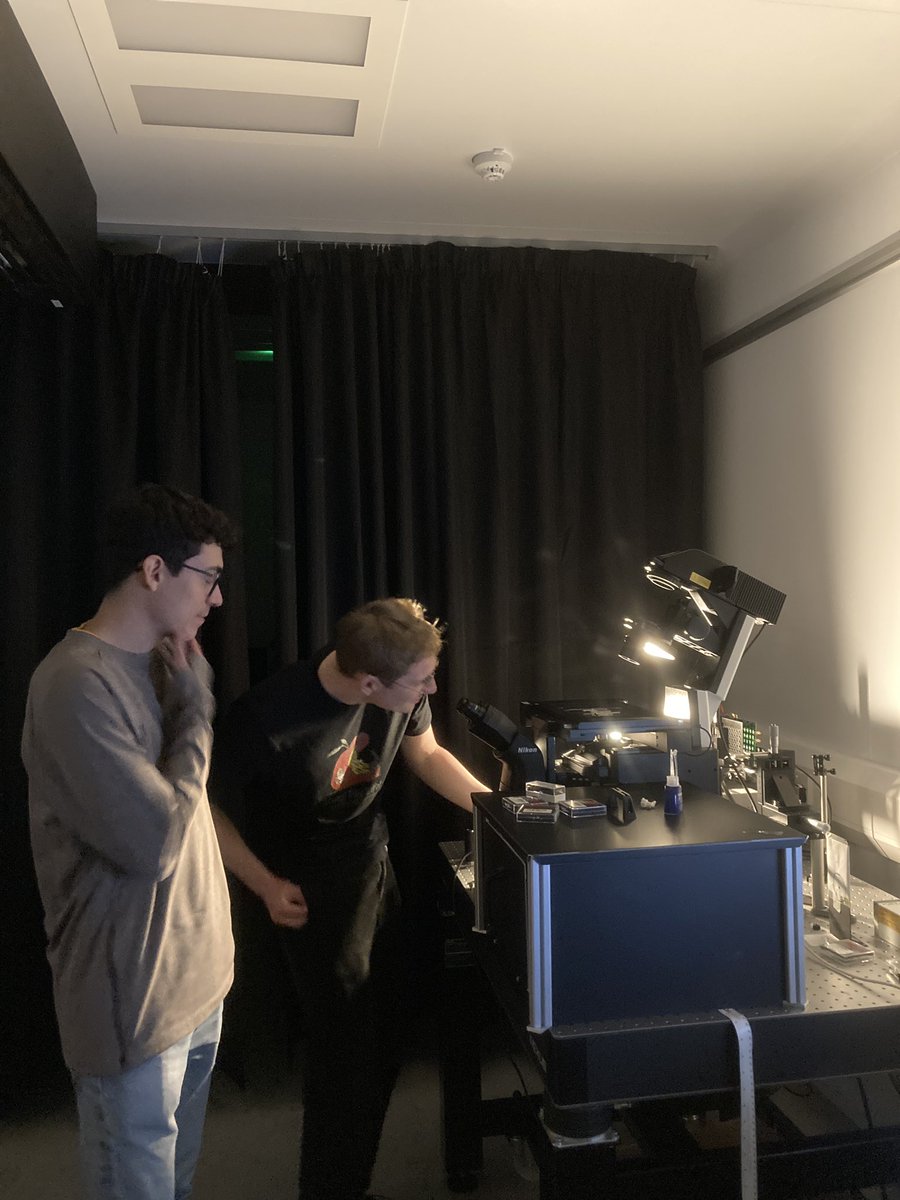 ESMB (@edbiophysics) on Twitter photo <a href="/ryanf1803/">Ryan Ferguson</a> & <a href="/marc311998/">Marc Fornt</a> trying out our new home-built TIRF microscope built by <a href="/TempChiao_/">TempChiao</a> with the help of <a href="/MathewHHorrocks/">Mathew H Horrocks</a> 🔬👨🔬 Hopefully we won’t be running out of microscopes for a while! Awesome work guys 🤩 <a href="/ryanf1803/">Ryan Ferguson</a> & <a href="/marc311998/">Marc Fornt</a> trying out our new home-built TIRF microscope built by <a href="/TempChiao_/">TempChiao</a> with the help of <a href="/MathewHHorrocks/">Mathew H Horrocks</a> 🔬👨🔬 Hopefully we won’t be running out of microscopes for a while! Awesome work guys 🤩