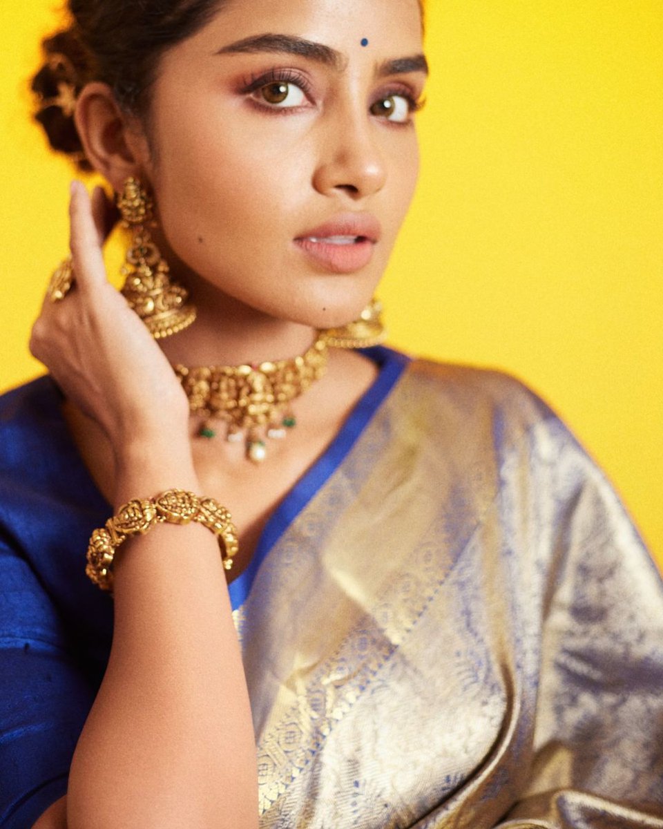 Aatufar's tweet photo. Anupama Parameswaran ❤️
#AnupamaParameswaran #Anupama #actresd #model https://t.co/rCJij6T5ap