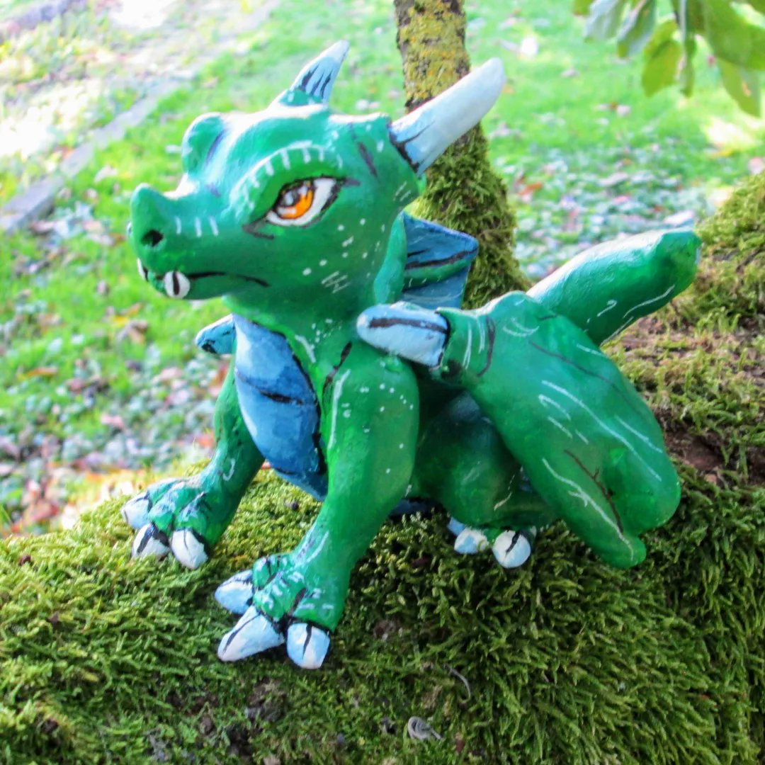 Tsukiyomi789's tweet photo. A green Dragon for today
.
.
.
.
.
.
#clay #photography #airdryclay #craft #handcraft #figurine #fimo #oc #greendragon #dragon #yellow #forest #cernit #fimo #fimoart #doll #originalcharater https://t.co/Jlr70fp7YS