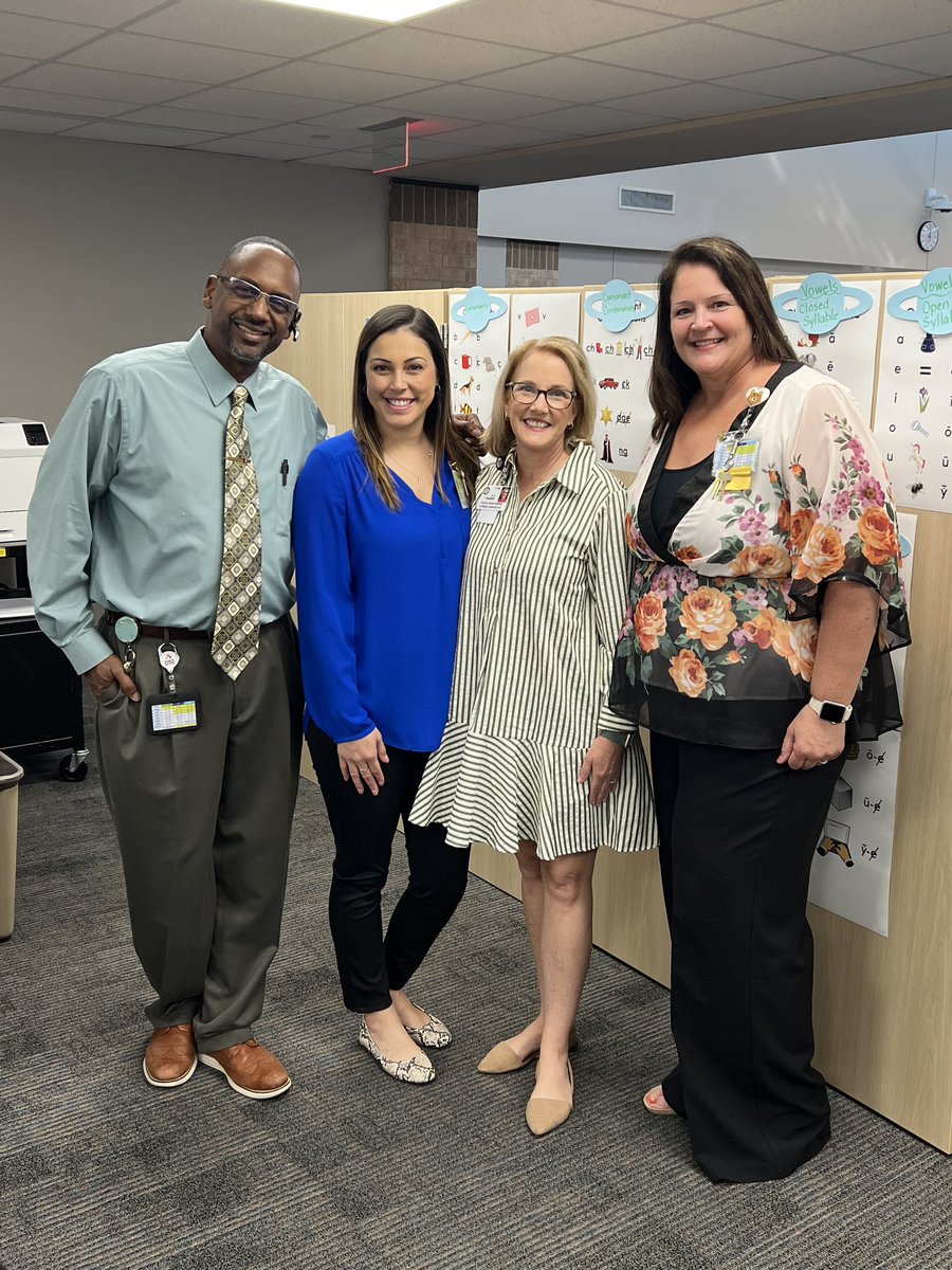 Julie Hinaman tweet media