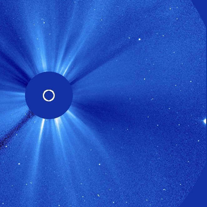 C2025A6's tweet photo. Comet Tsuchinshan-Atlas entering SOHO’s c3 instrument! (Right)

#c2023a3 #followthecomet https://t.co/HnAlhrbxCM