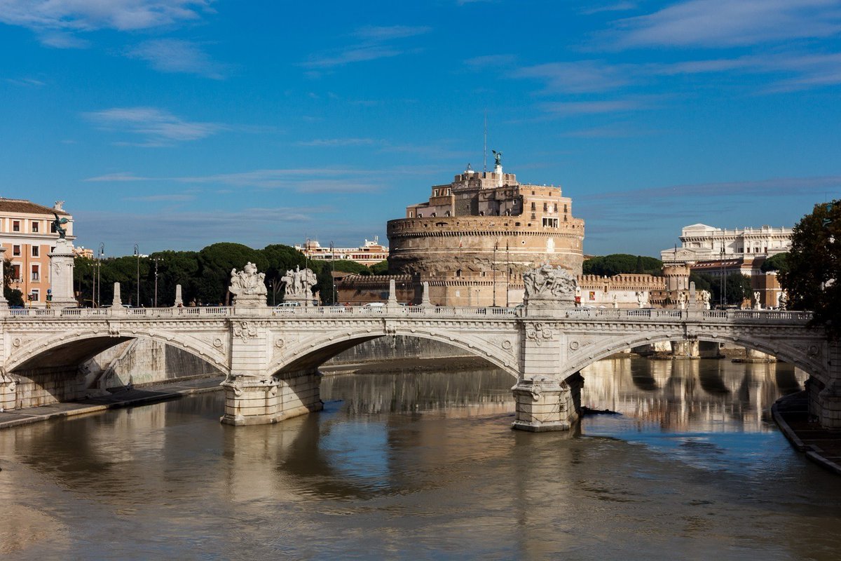 Roma tweet media