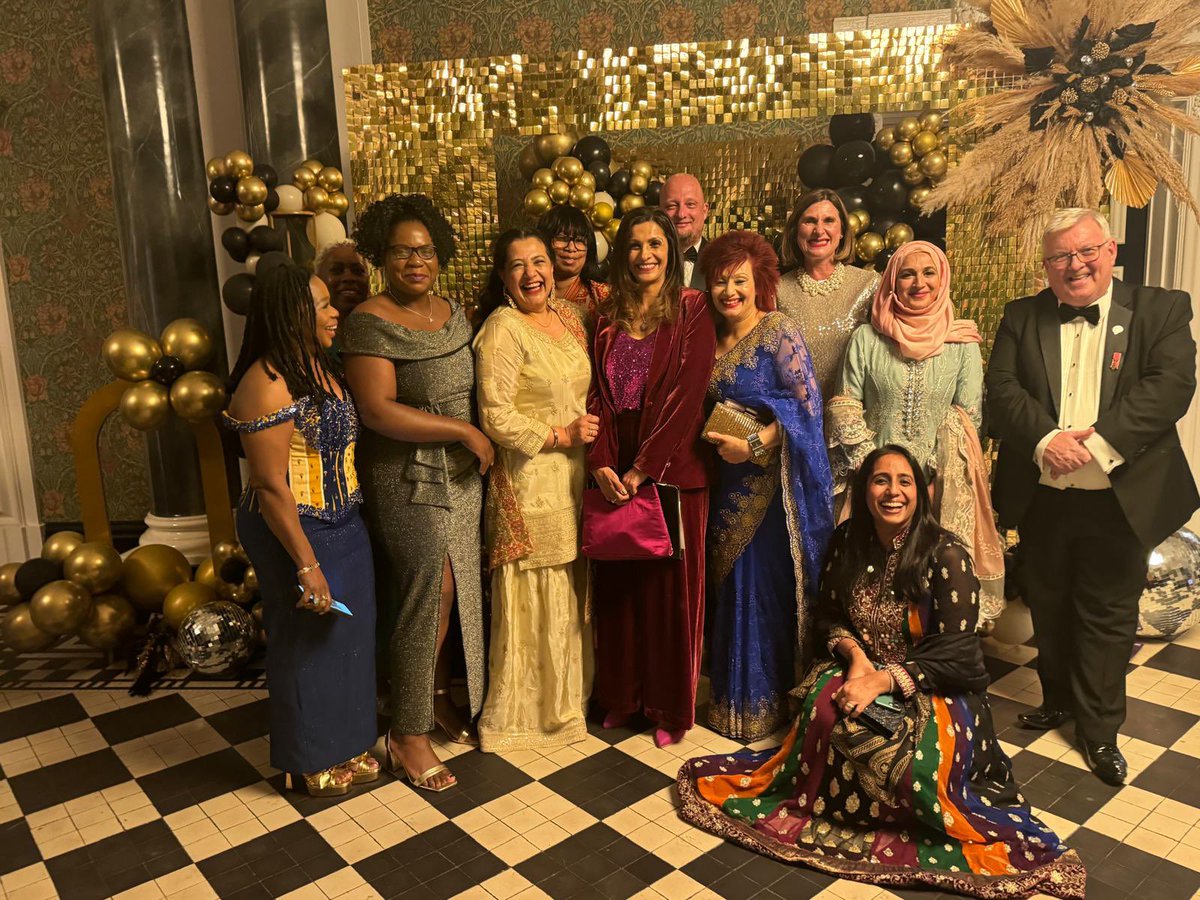 Richard Morris (@richard_morr1s) on Twitter photo Last week’s #BrilliantYouMPFT awards were fantastic. One of my personal highlights though was catching up with some of our Reciprocal Mentors, who have so kindly spent time with board members considering important issues around race & inclusion within <a href="/mpftnhs/">Midlands Partnership University NHS FT</a>. So powerful! Last week’s #BrilliantYouMPFT awards were fantastic. One of my personal highlights though was catching up with some of our Reciprocal Mentors, who have so kindly spent time with board members considering important issues around race & inclusion within <a href="/mpftnhs/">Midlands Partnership University NHS FT</a>. So powerful!
