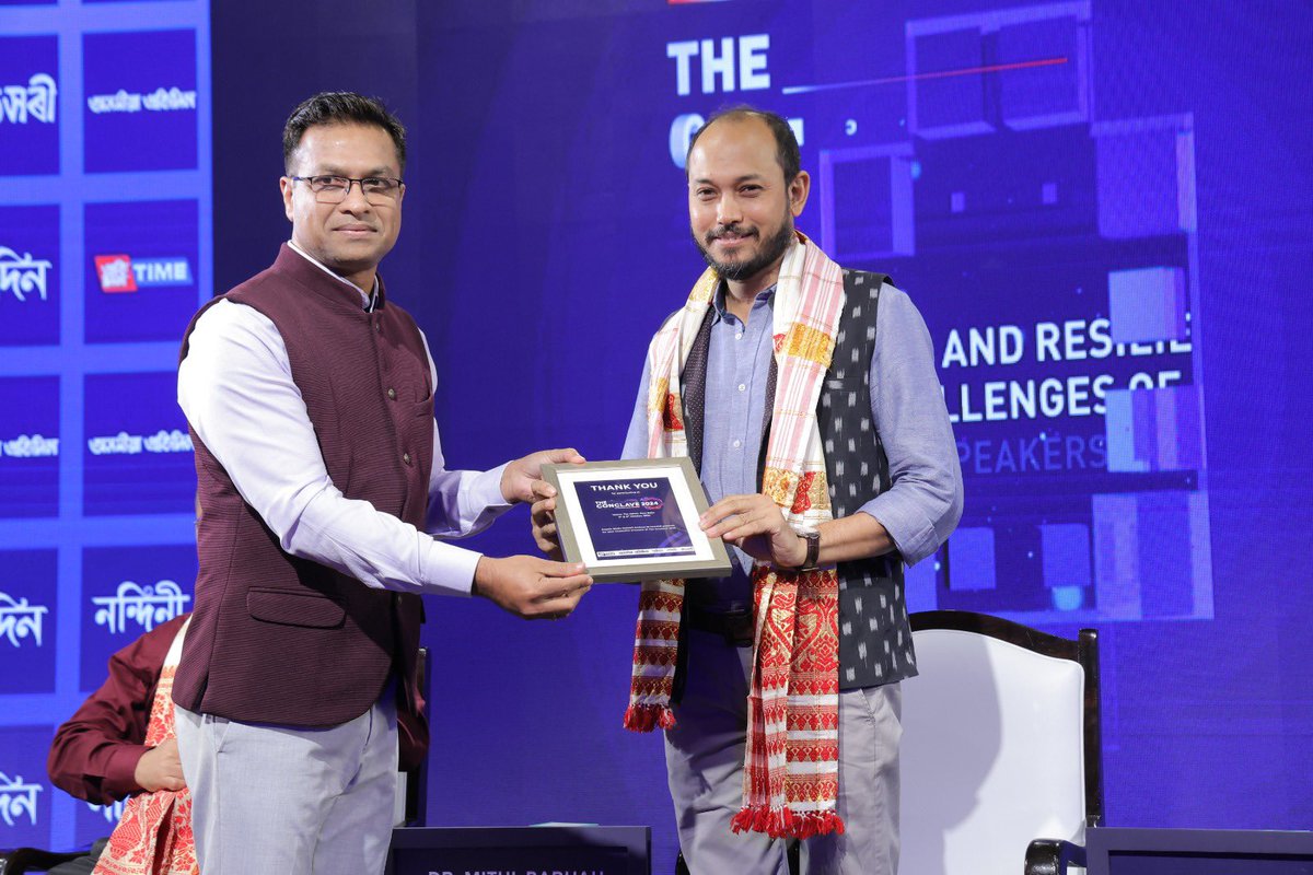 Majuli_Chapori's tweet image. The Env. is in deep #crises. But must they always be about #ClimateChange? Has “climate change” hijacked the env. discourse, thus letting the #state get away? #Adaptation or #mitigation? Issues I flagged at the @pratidintime conclave. Also learned a great deal from co-panelists!